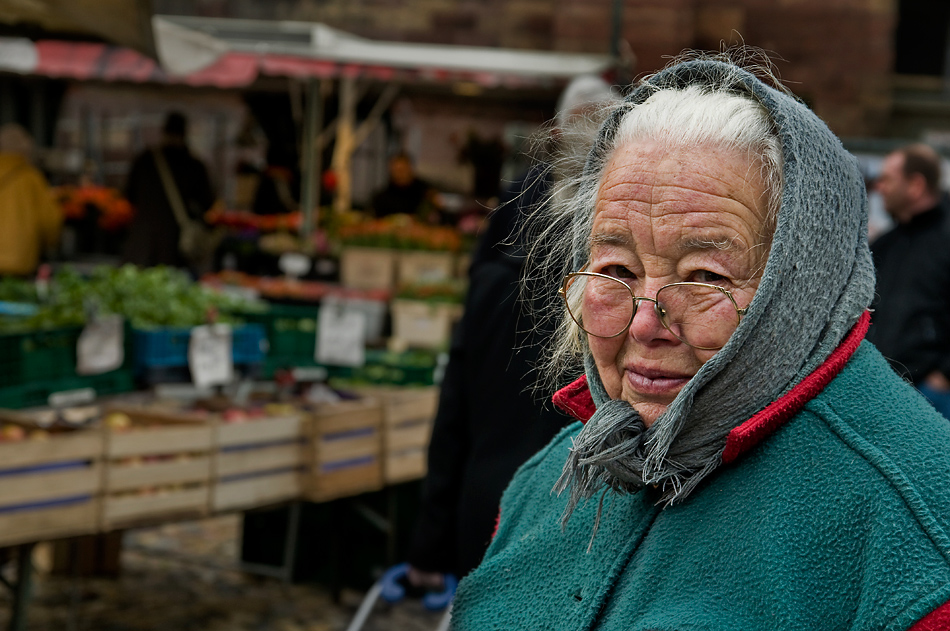 Frau Groß von Daniel Schoenen 