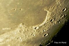 Frau im Mond