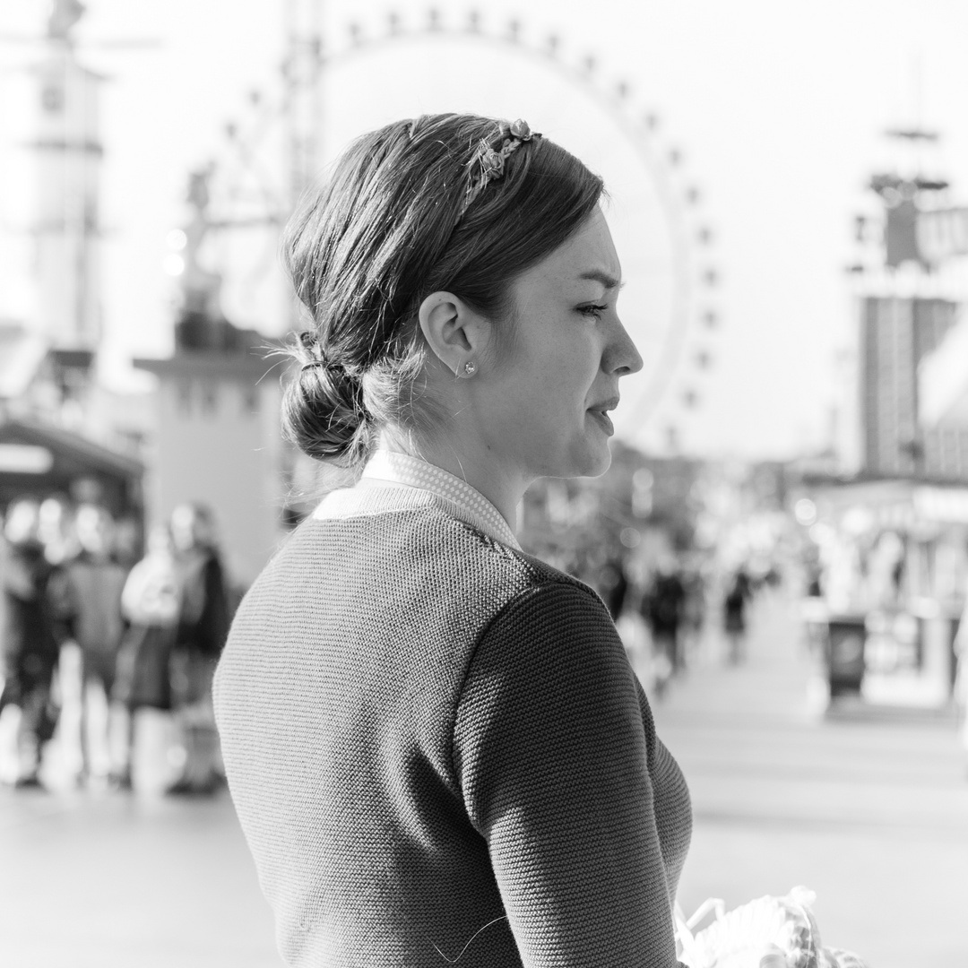 Frau im Riesenrad