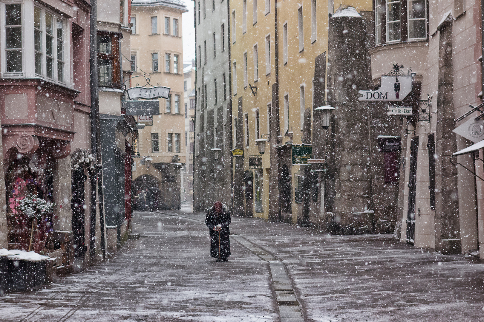 Frau im Schnee