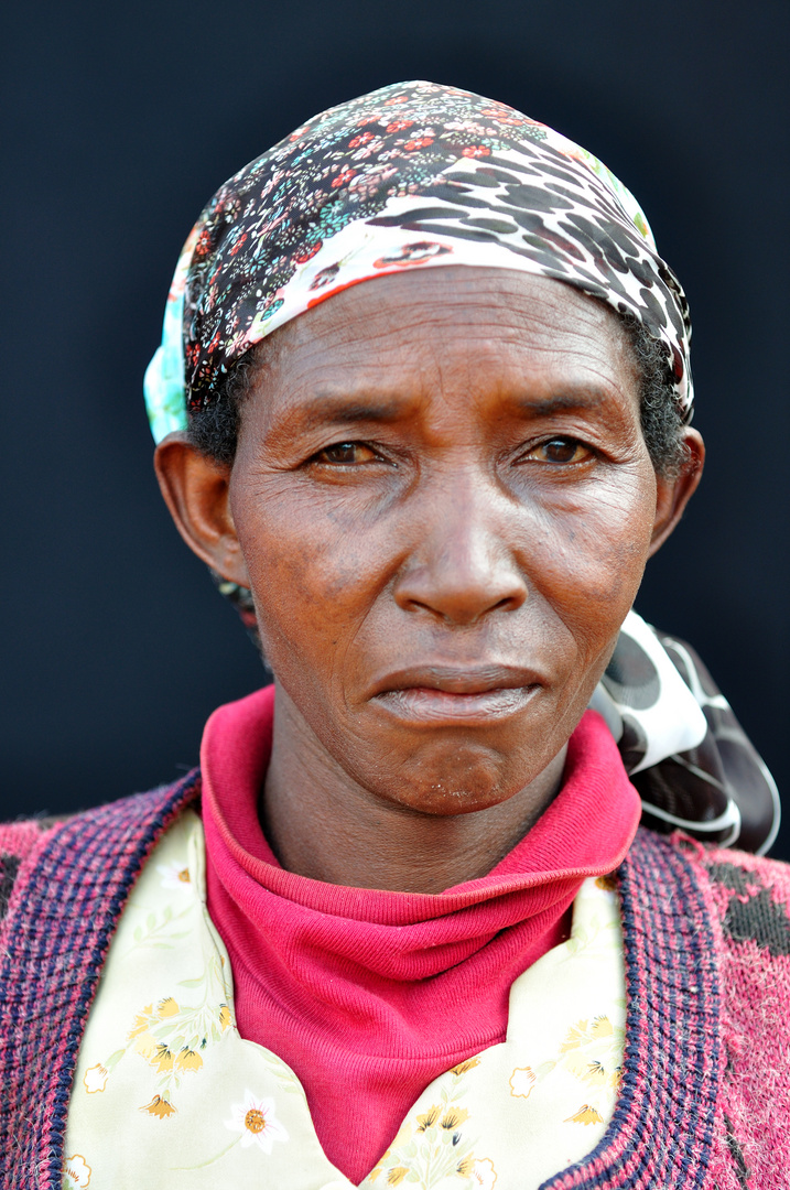 Frau in Machakos (Kenia)