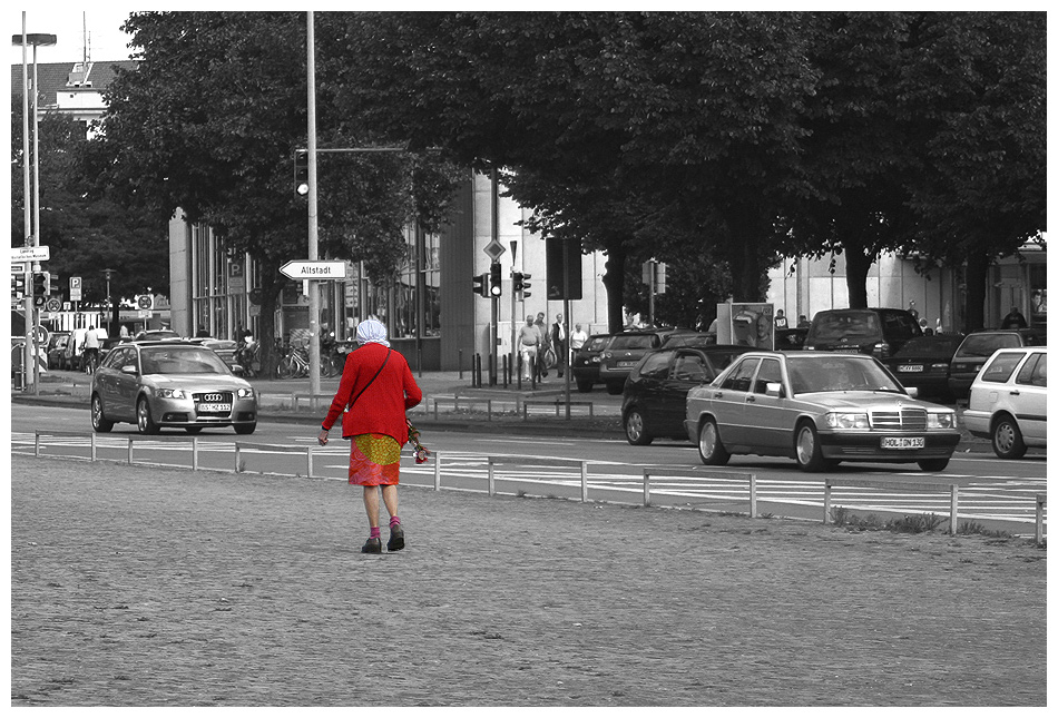 frau in rot