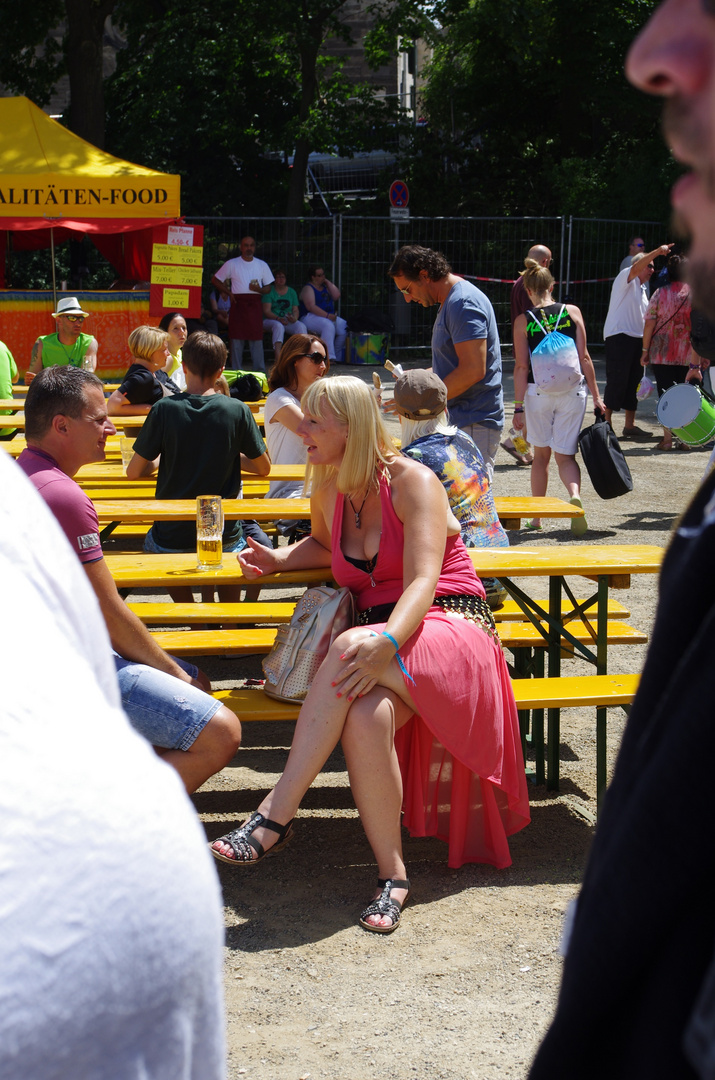 Frau in Rot Coburg 2015 ,Samba Festival ,