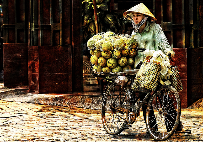 Frau in Saigon