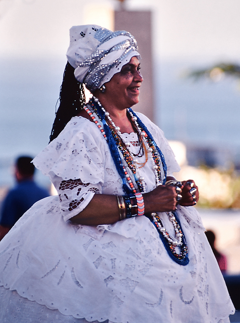 Frau in traditioneller Tracht