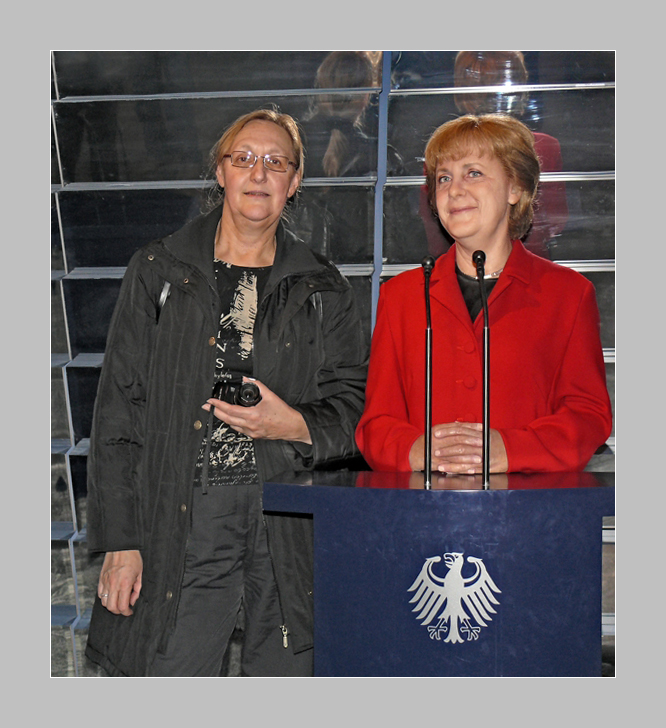 Frau Merkel + Frau Merkel