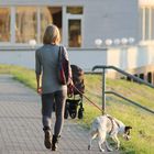 Frau mit Hund