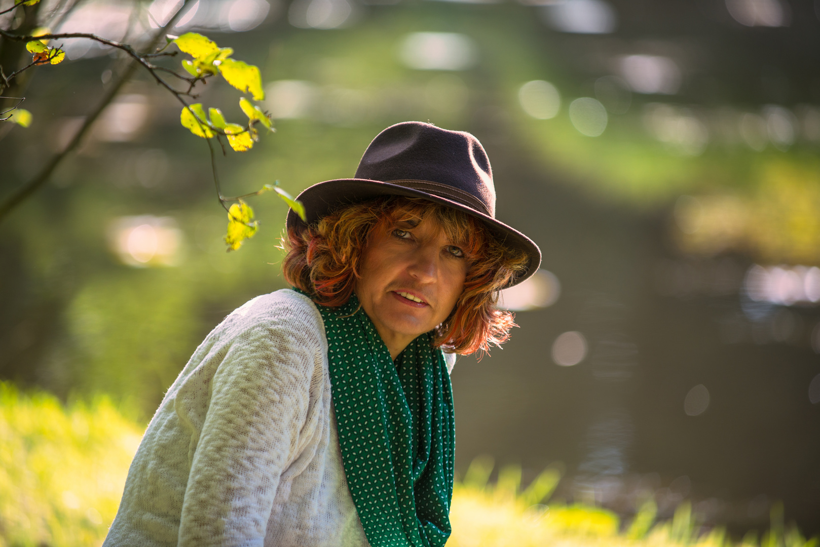 Frau mit Hut Foto &amp; Bild portrait, portrait frauen, outdoor Bilder