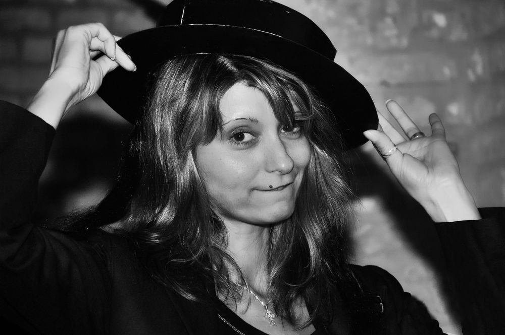 Frau mit Hut Foto & Bild | frau, menschen, portraitfotografie Bilder