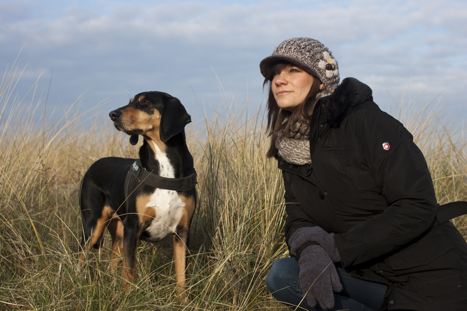 Frau und Hund in Göhren 2015