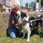 Frauchen mit Rolli-Hund Scotch