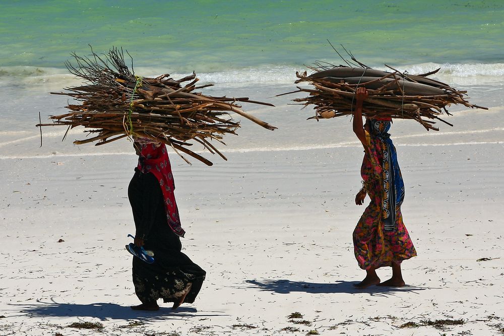 Frauen auf Zanzibar