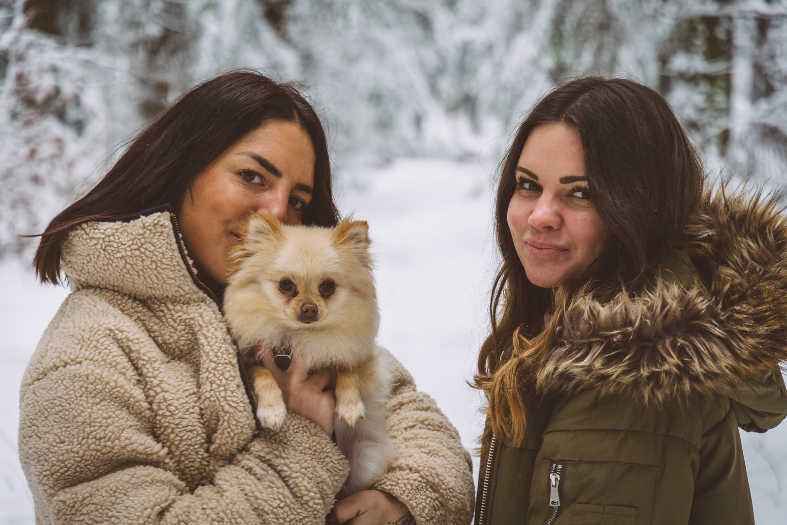 Frauen mit Hund