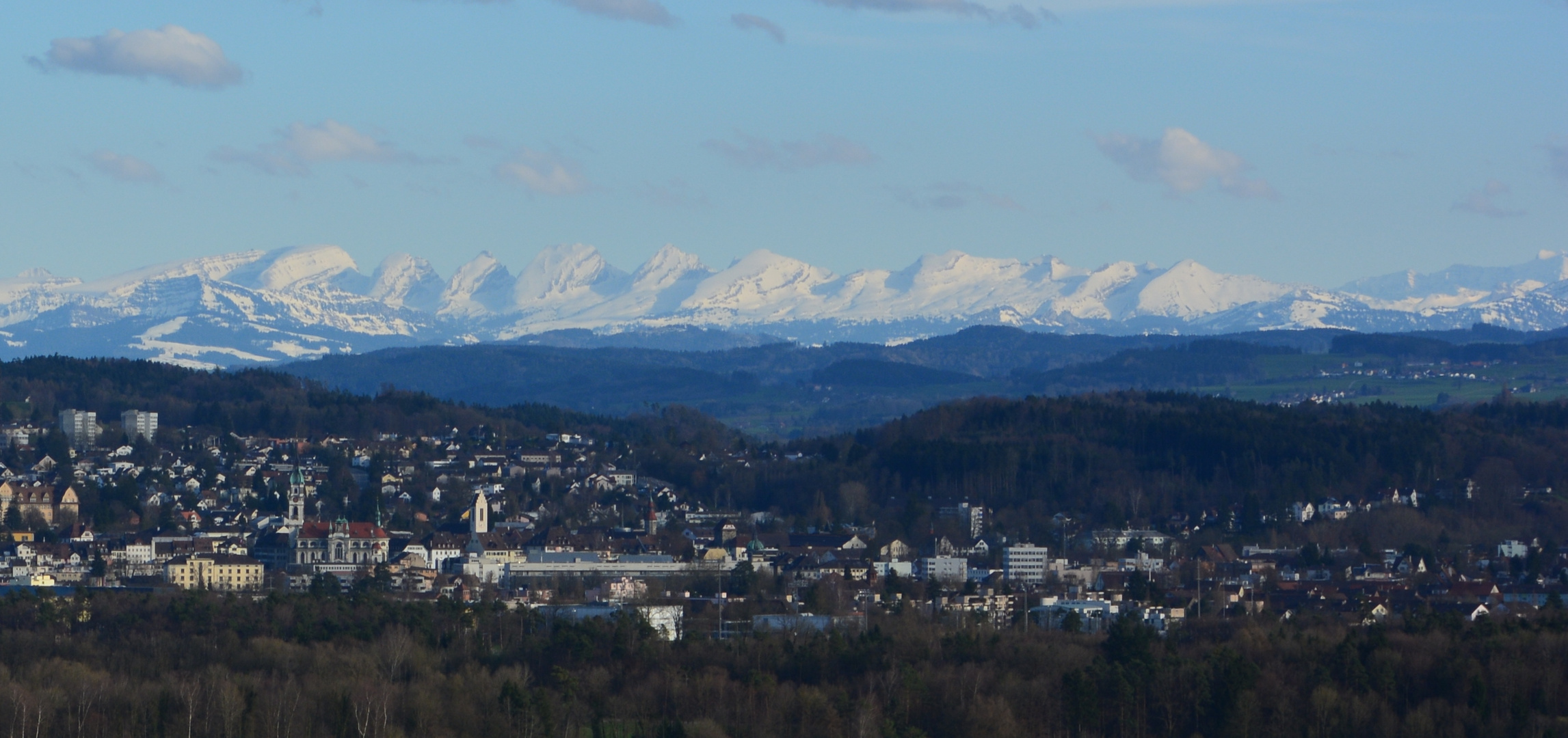 Frauenfeld, die Stadt vor den Bergen