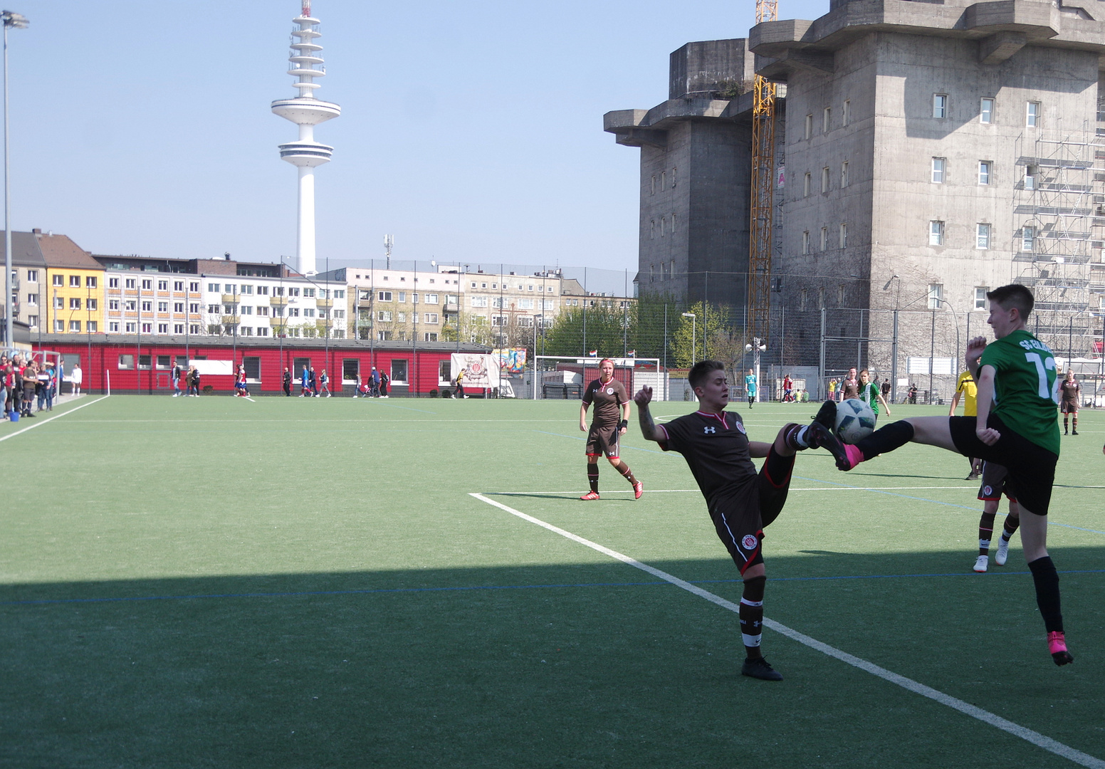 Frauenfußball auf St. Pauli mit einmaliger Kulisse