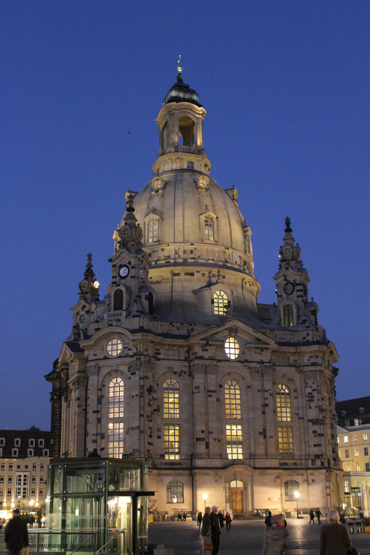 Frauenkirche Abends