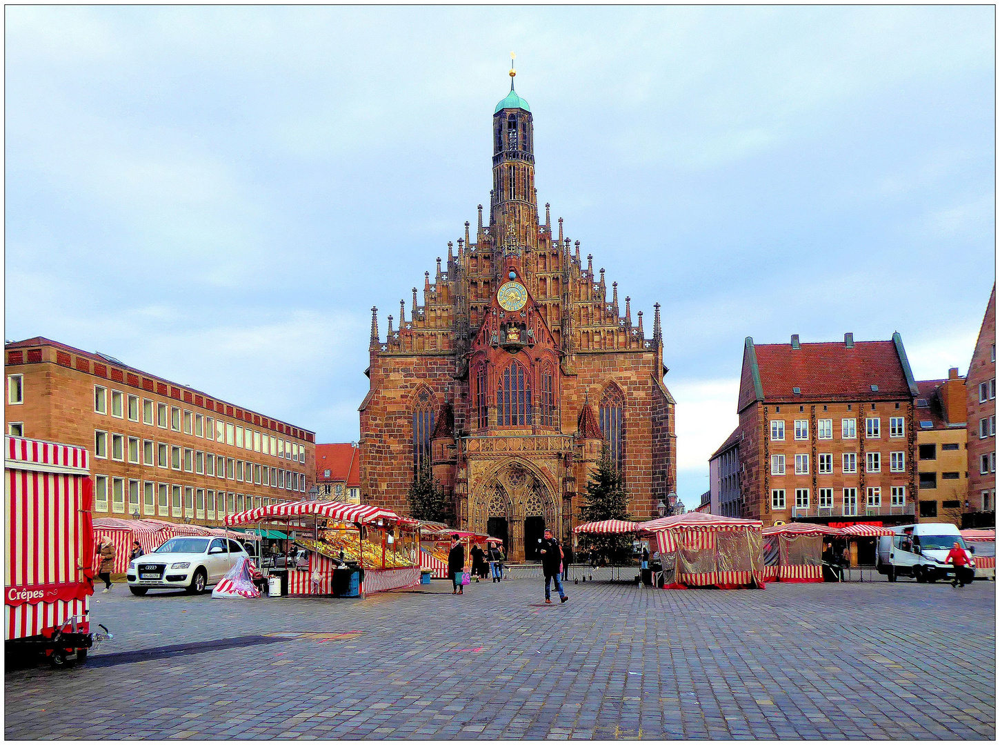  Frauenkirche am Hauptmarkt