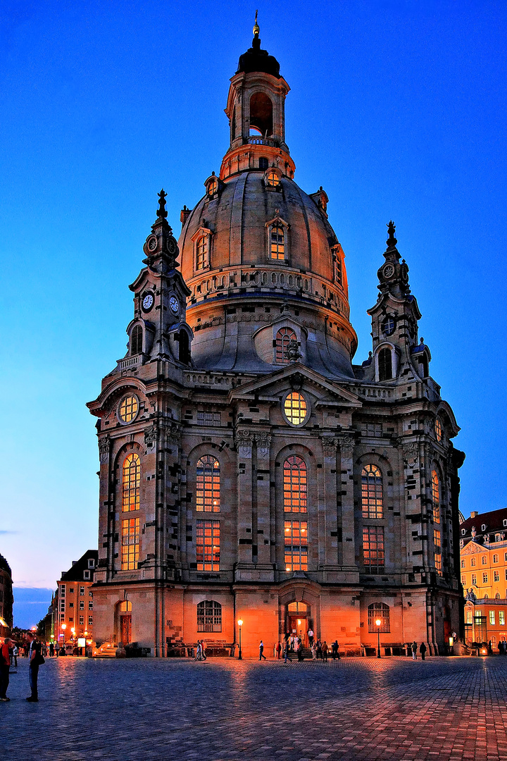 Frauenkirche am späten Abend