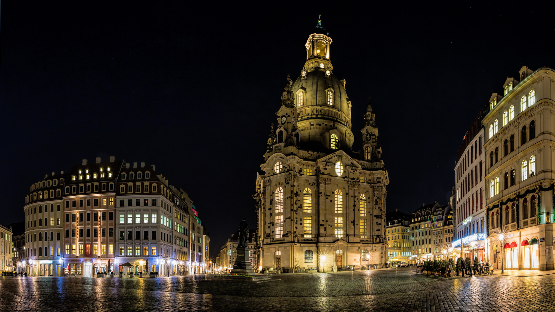 Frauenkirche bei Nacht