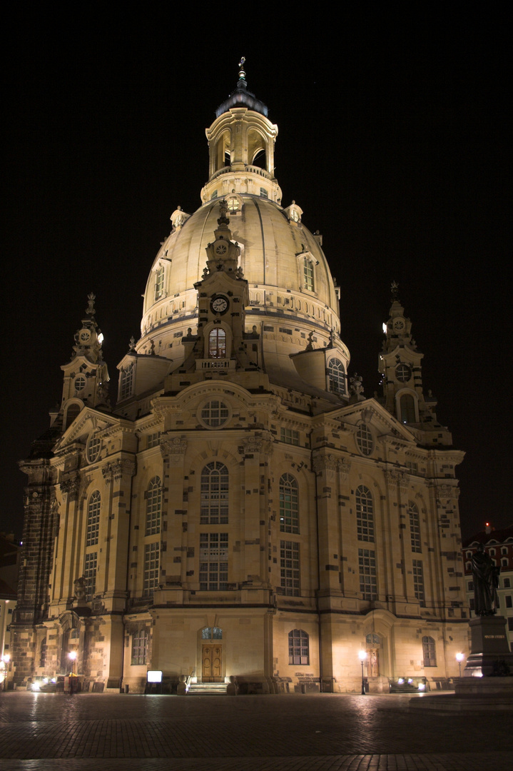 Frauenkirche bei Nacht