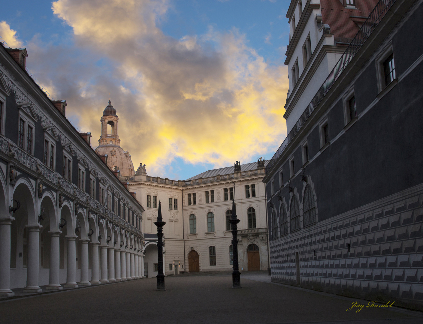 Frauenkirche Dresden in den Abendstunden