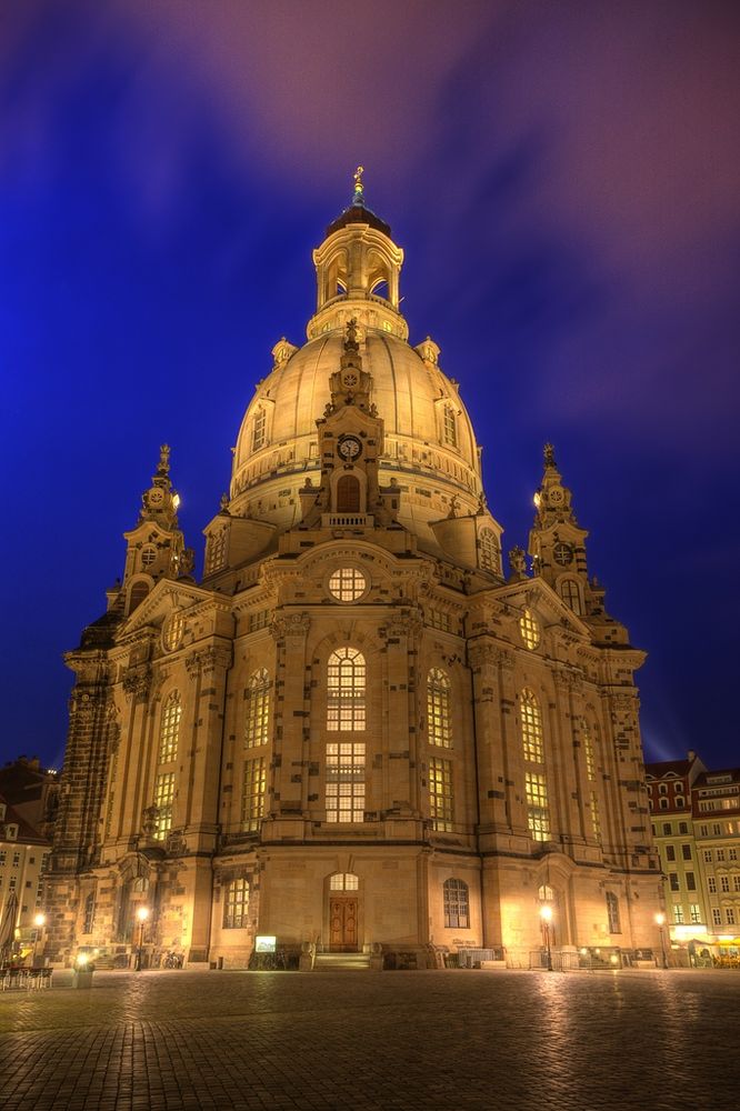 Frauenkirche Dresden in der blauen Stunde Foto & Bild architektur