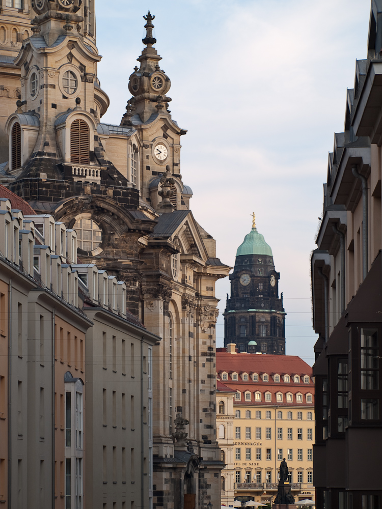 Frauenkirche et. al. (ii - korrigierte Perspektive)