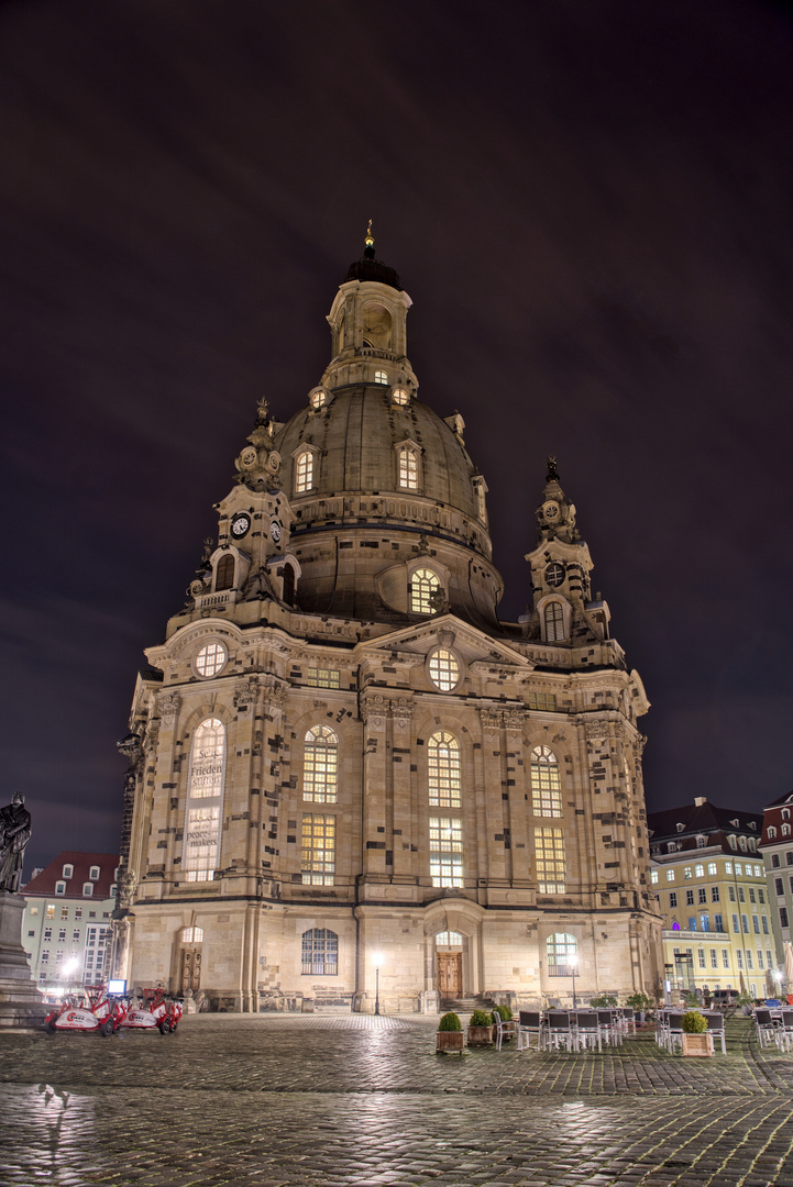 Frauenkirche frühmorgens