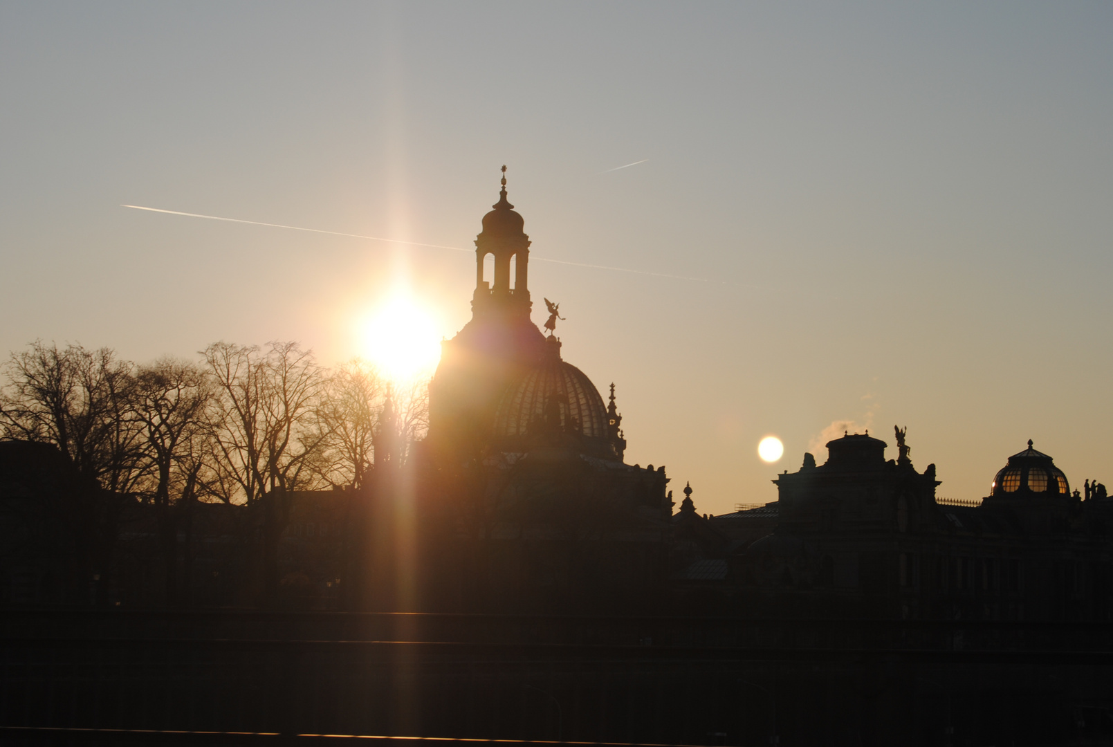 Frauenkirche im Sonnenuntergang..