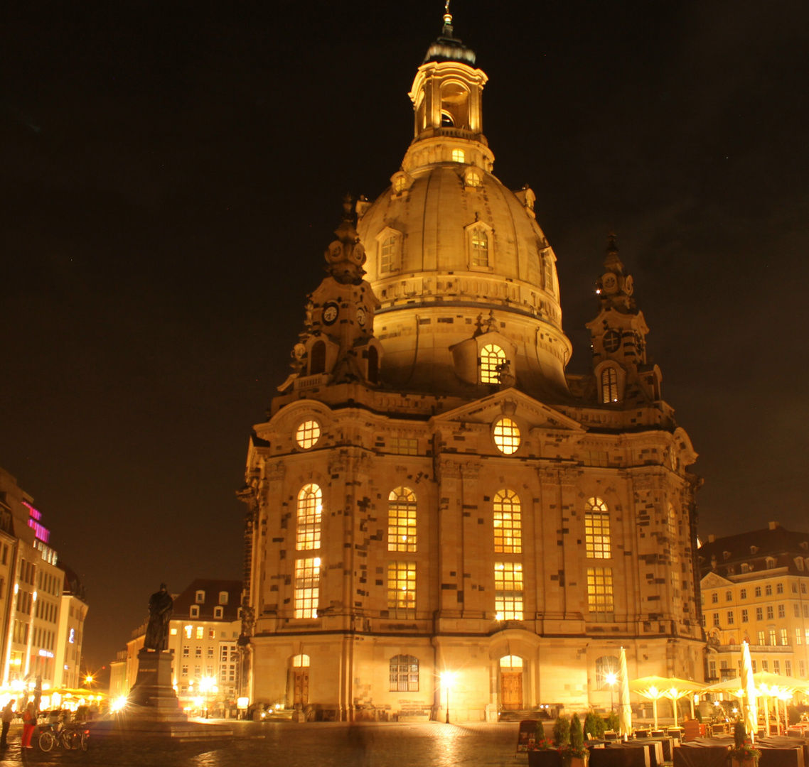 Frauenkirche in Dresden am Abend