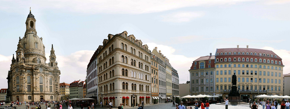 Frauenkirche in Dresden mit Panoramablick