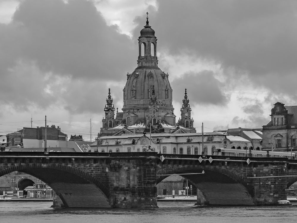 Frauenkirche mit Augustusbrücke