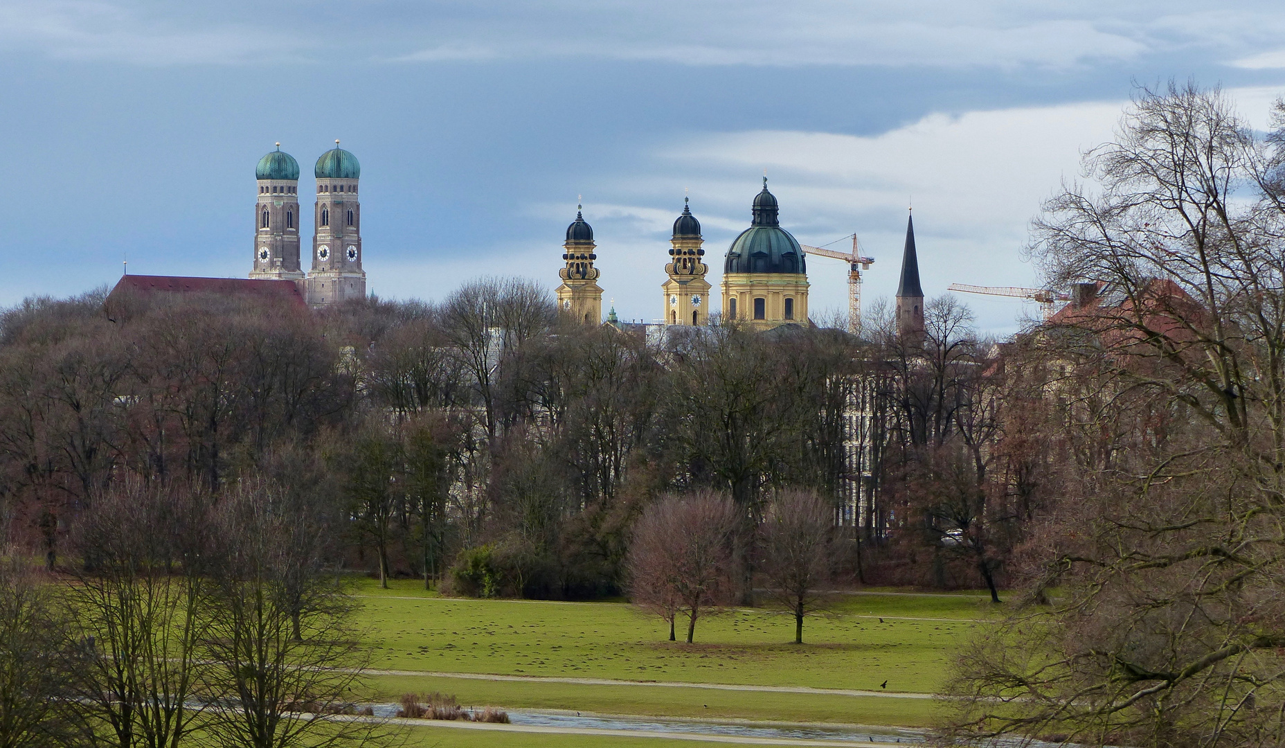 Frauenkirche und Theatinerkirche in München