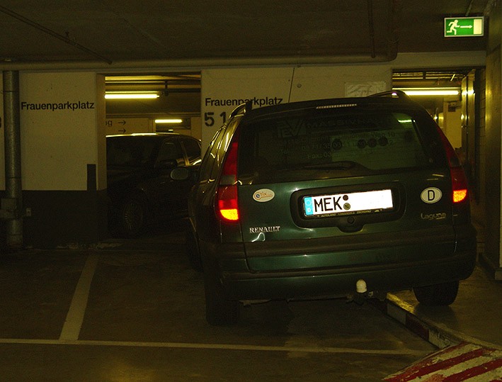 Frauenparkplatz