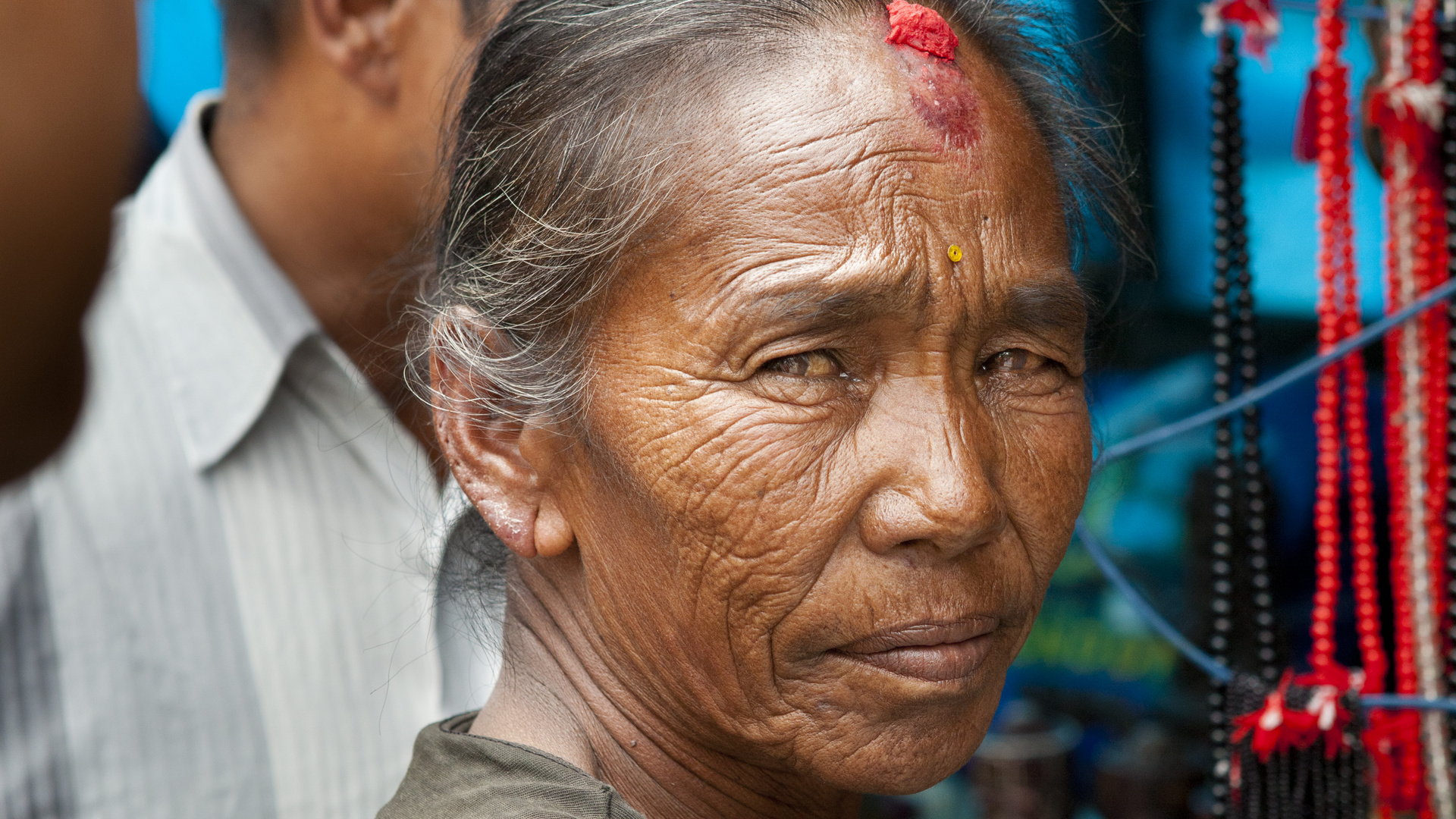 Frauenportrait Kathmandu 01