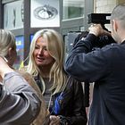 Frauke Ludowig zu Besuch bei der Krefelder Straßenmodenschau