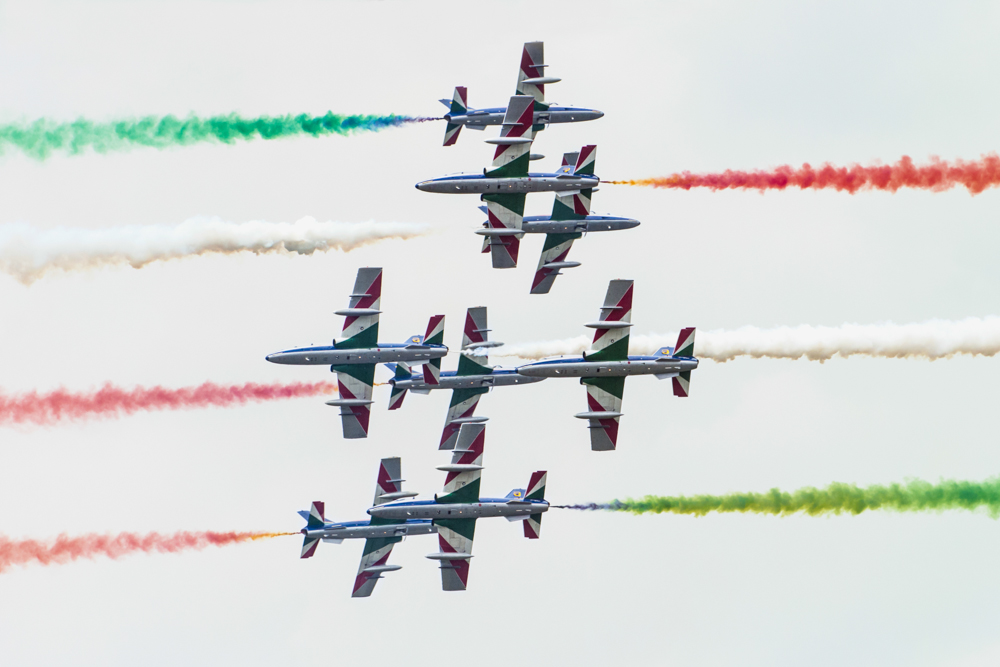 Frecce Tricolori  - Cross-way -