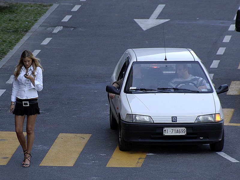 freccia sinistra