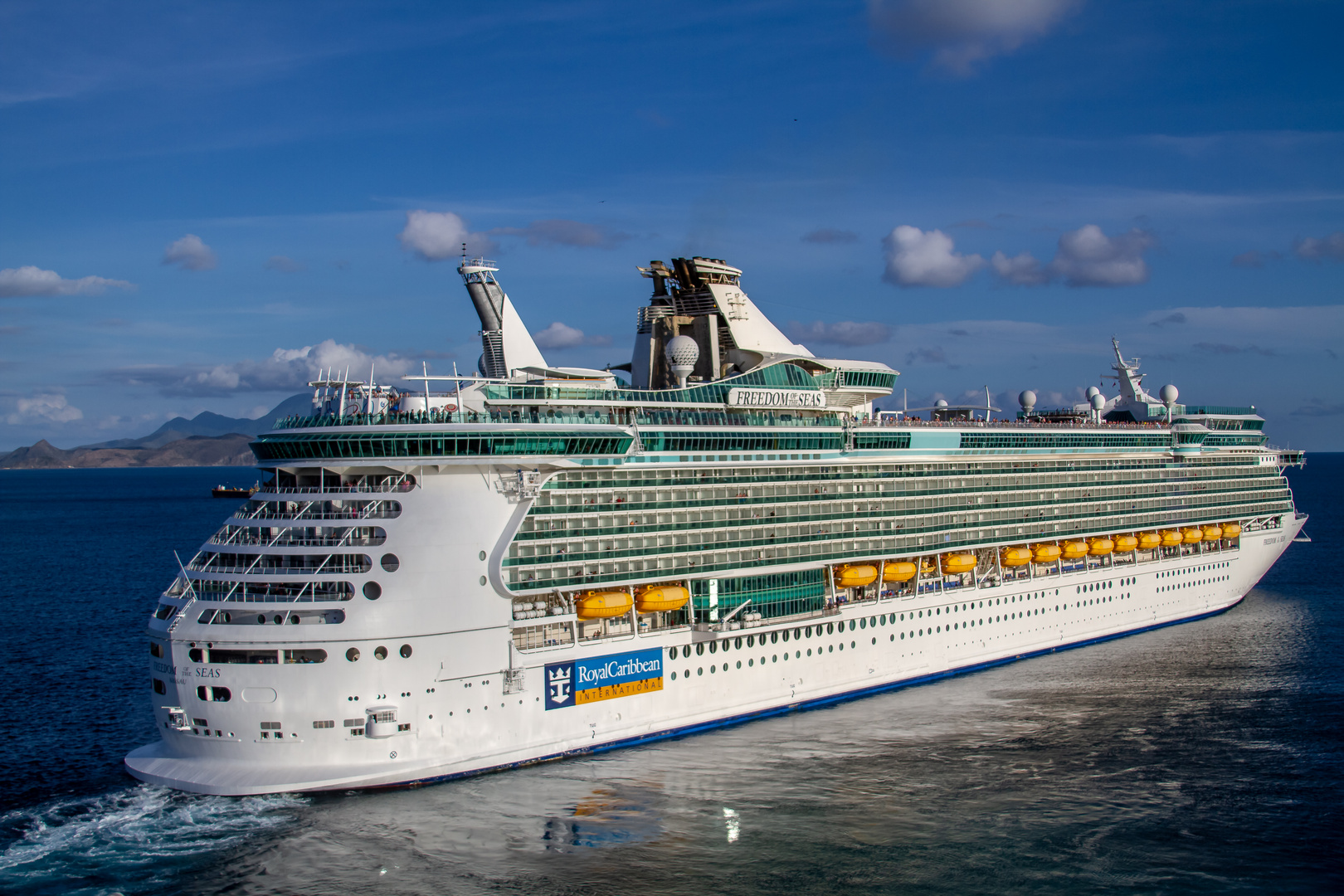 Freedom of the Seas verläßt den Hafen