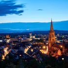 Freiburg bei Nacht