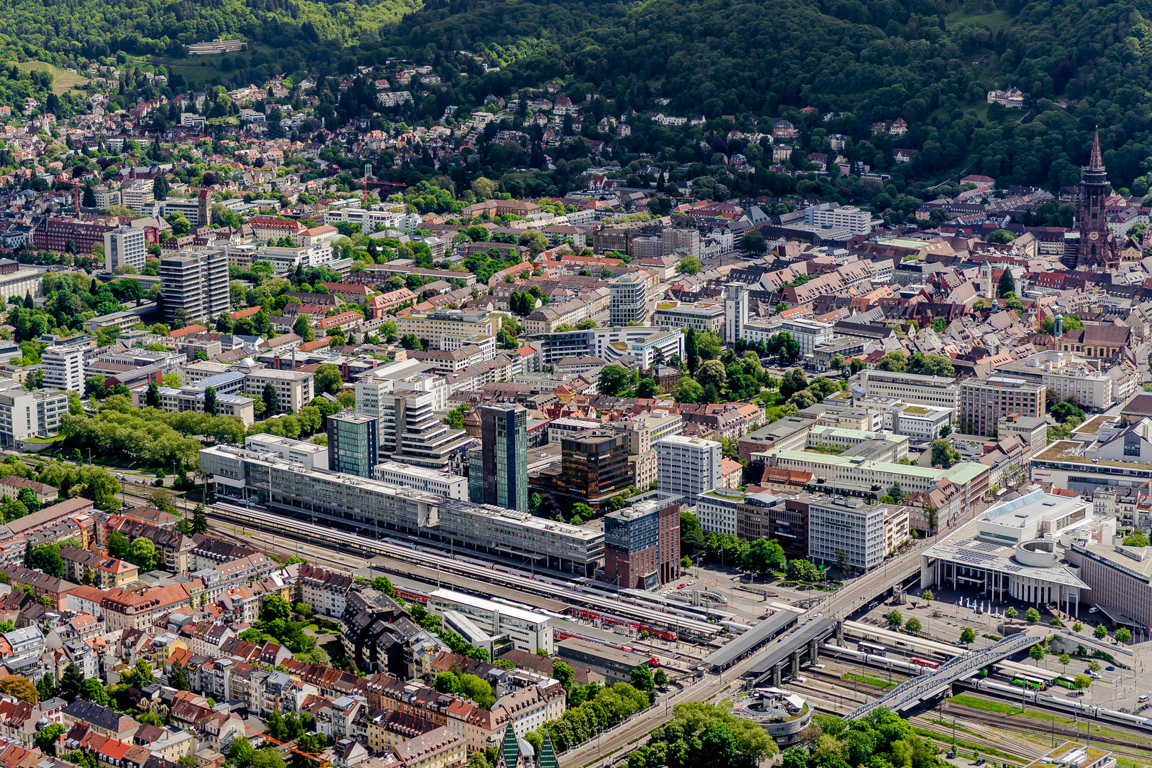 Freiburg Hauptbahnhof City