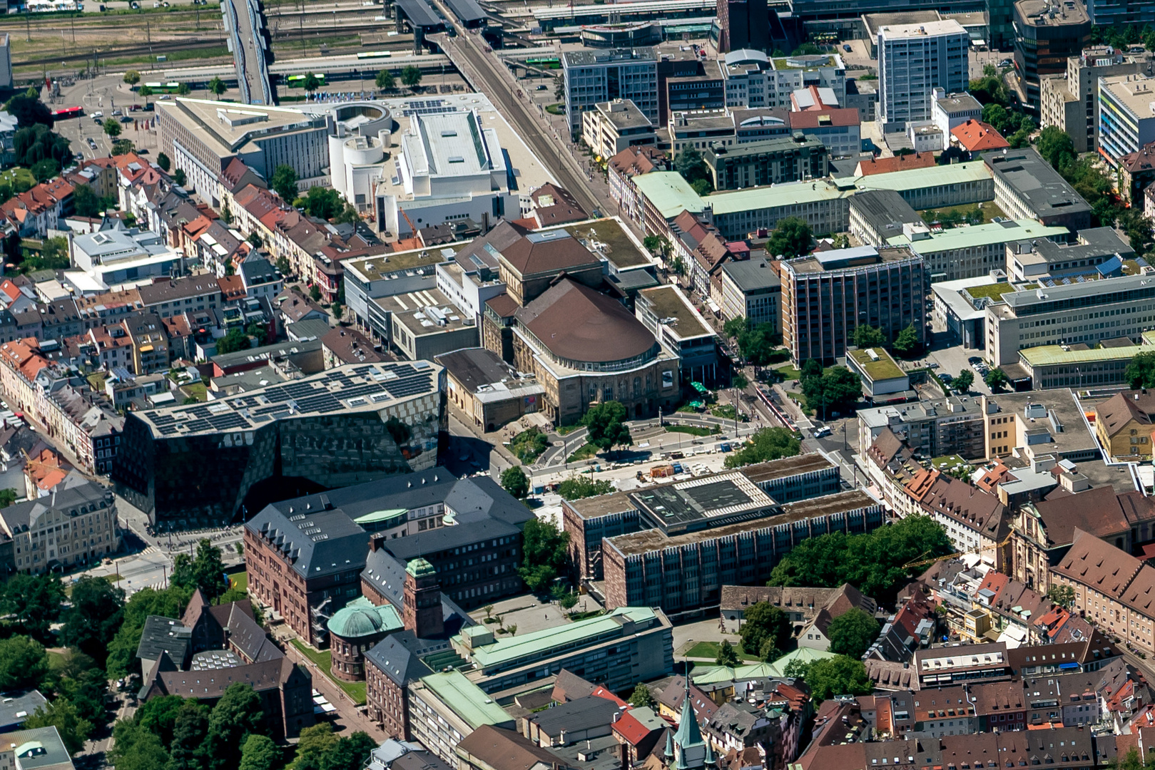 Freiburg Uni und Stadttheater 