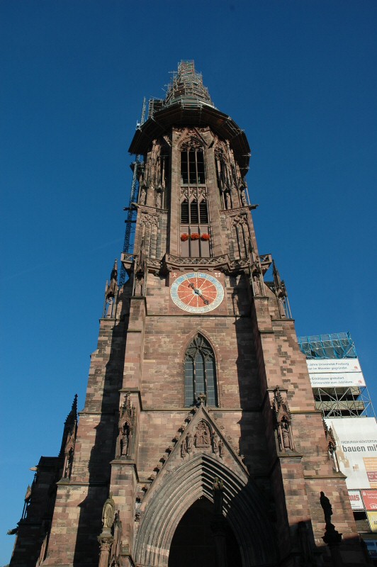 Freiburger Münster (bei Tage)