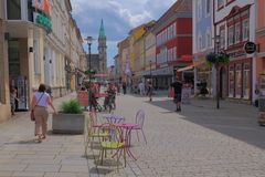 freie Plätze zum Kaffee-Trinken in der Meininger Hauptstraße