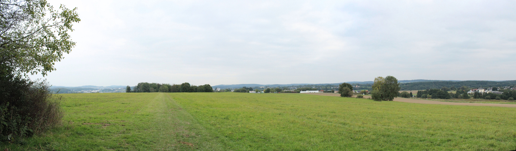 freie Wiese mal als Panorama