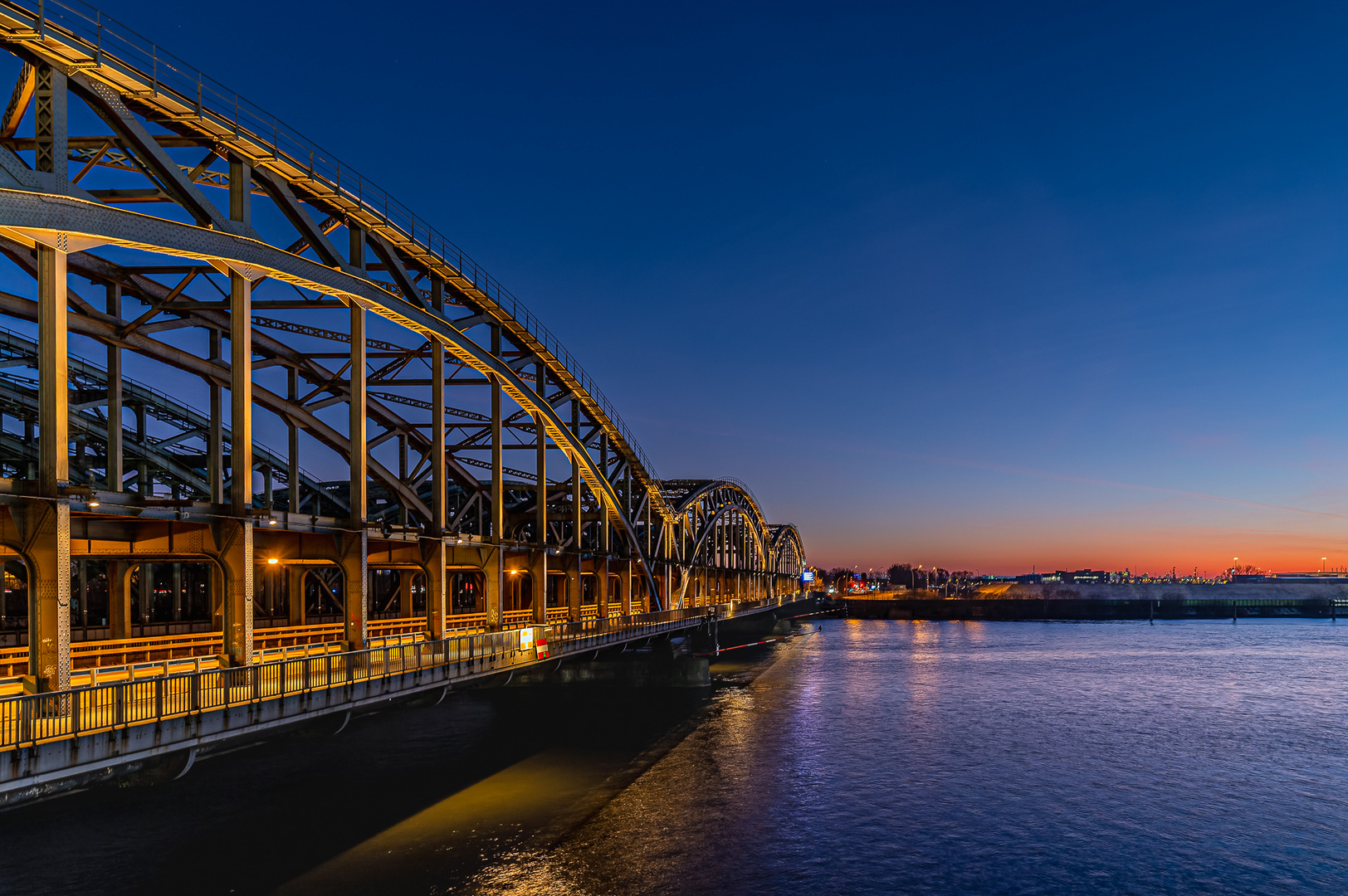 Freihafenelbbrücke - Sonnenuntergang