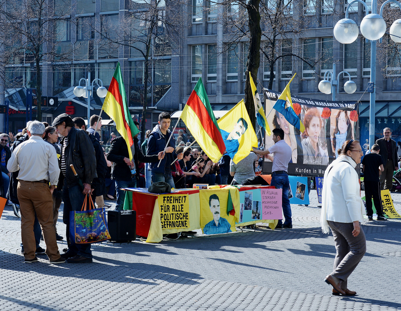 Freiheiten haben viele Gesichter....Demos auch