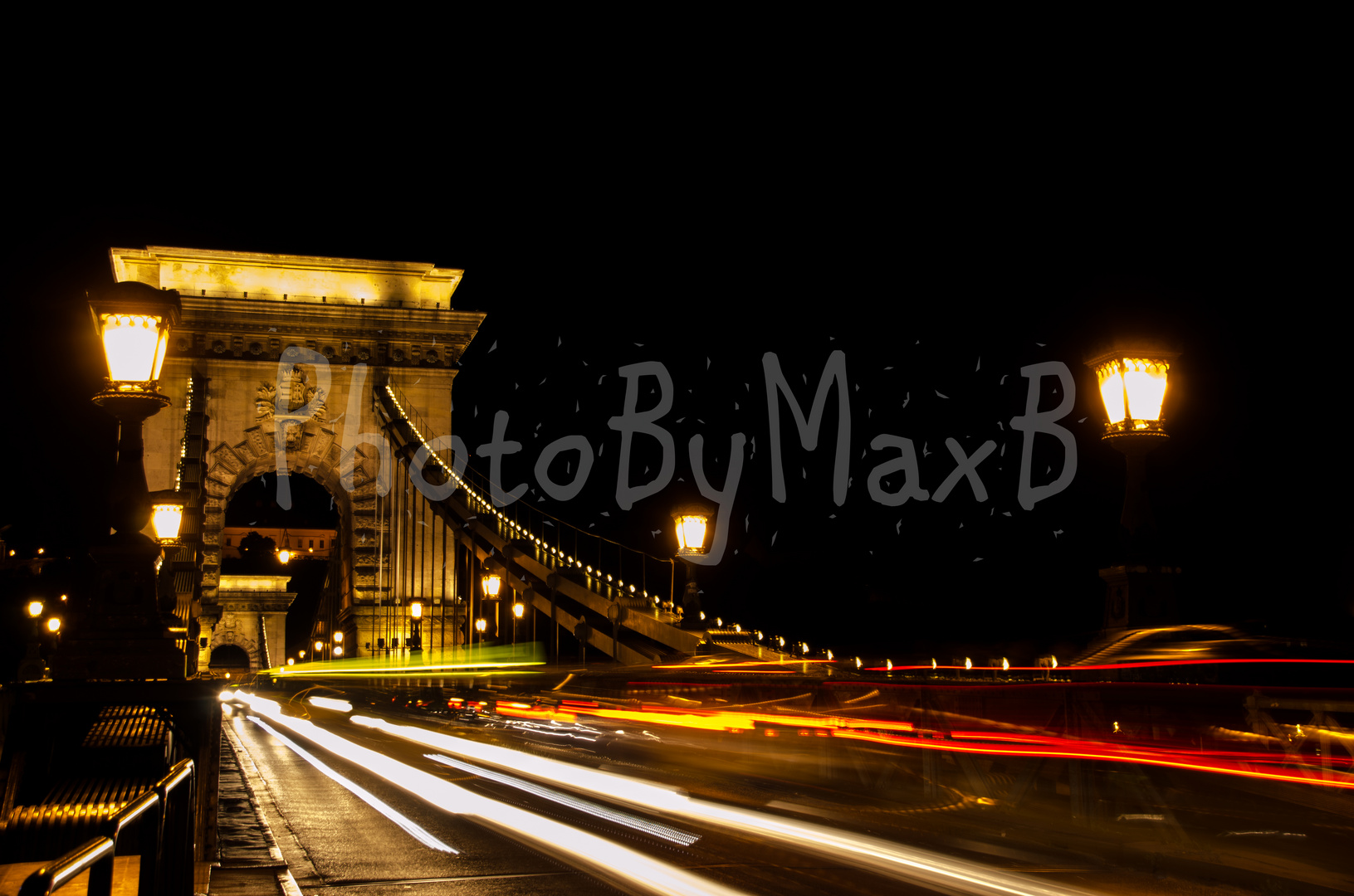 Freiheitsbrücke Budapest Nachts