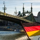 Freiheitsbrücke und Hotel Gellért