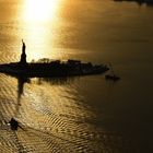 Freiheitsstatue im Abendlicht